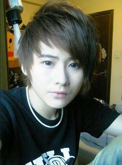 这世界要疯！女玩家欲组建伪男团PK伪娘团